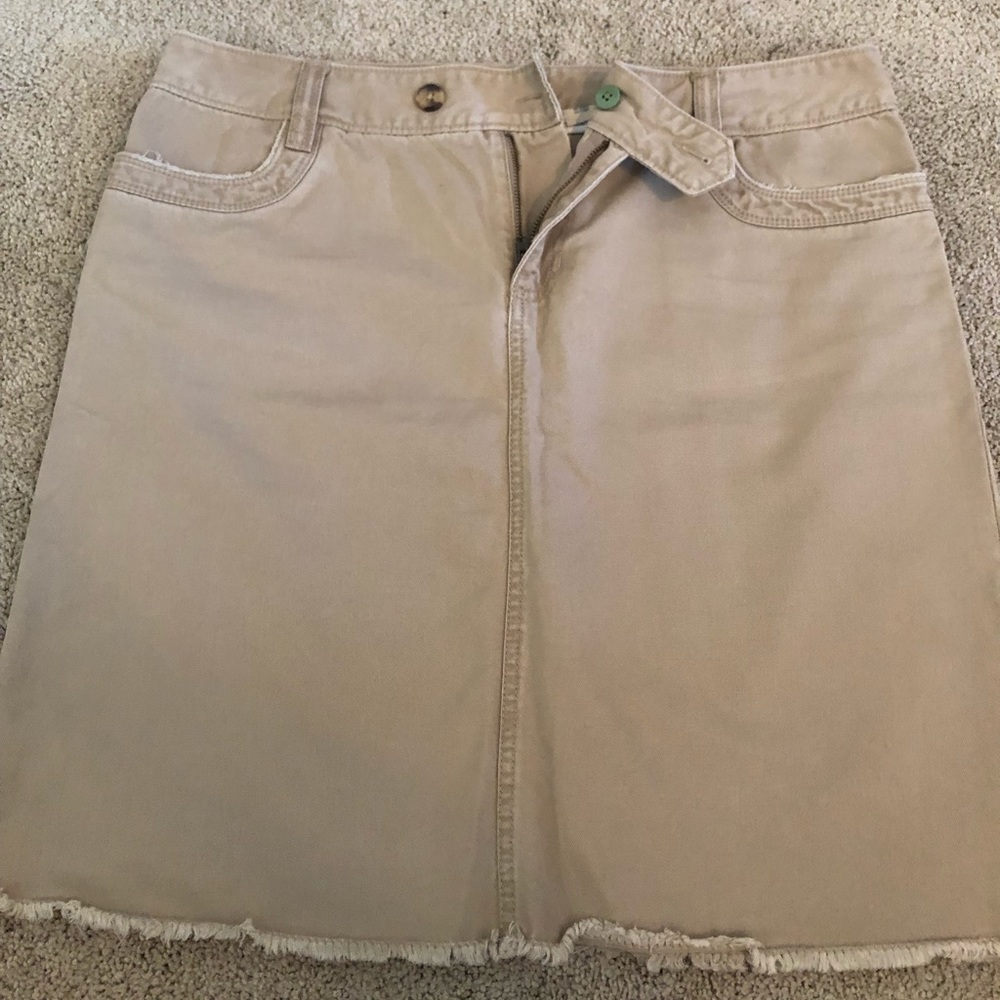 Old navy khaki skirt size 10